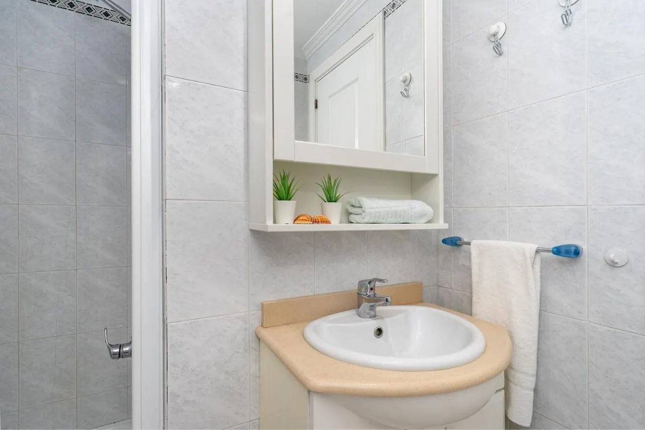 アパート Penthouse With Sea View Near Puerto Marina By Costarentals - Ref 08 トレモリノス